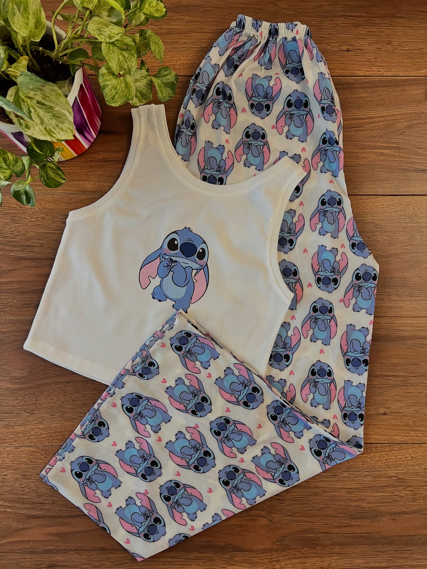 Women's 2-piece Disney Stitch Cute Cartoon Pattern Pajamas Home Clothes Strap Top+Elastic Shorts Off Shoulder Star Cartoon Print