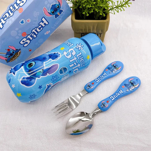 🚗💙 Stitch & McQueen Kids Water Bottle Set – Cartoon Lunch Cup with Spoon & Fork Portable Tableware Gift FAIRY KIDS